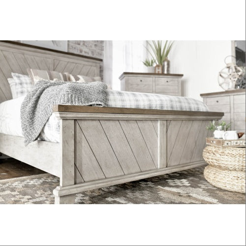 Bear Creek - Queen Bed - Whitewashed Gray